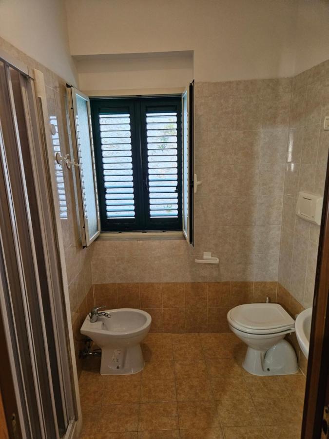 Casa Vacanze Leonardo Пескичи Экстерьер фото